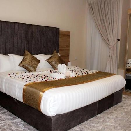 Lavent Park Hotel Suites Jeddah Exterior photo